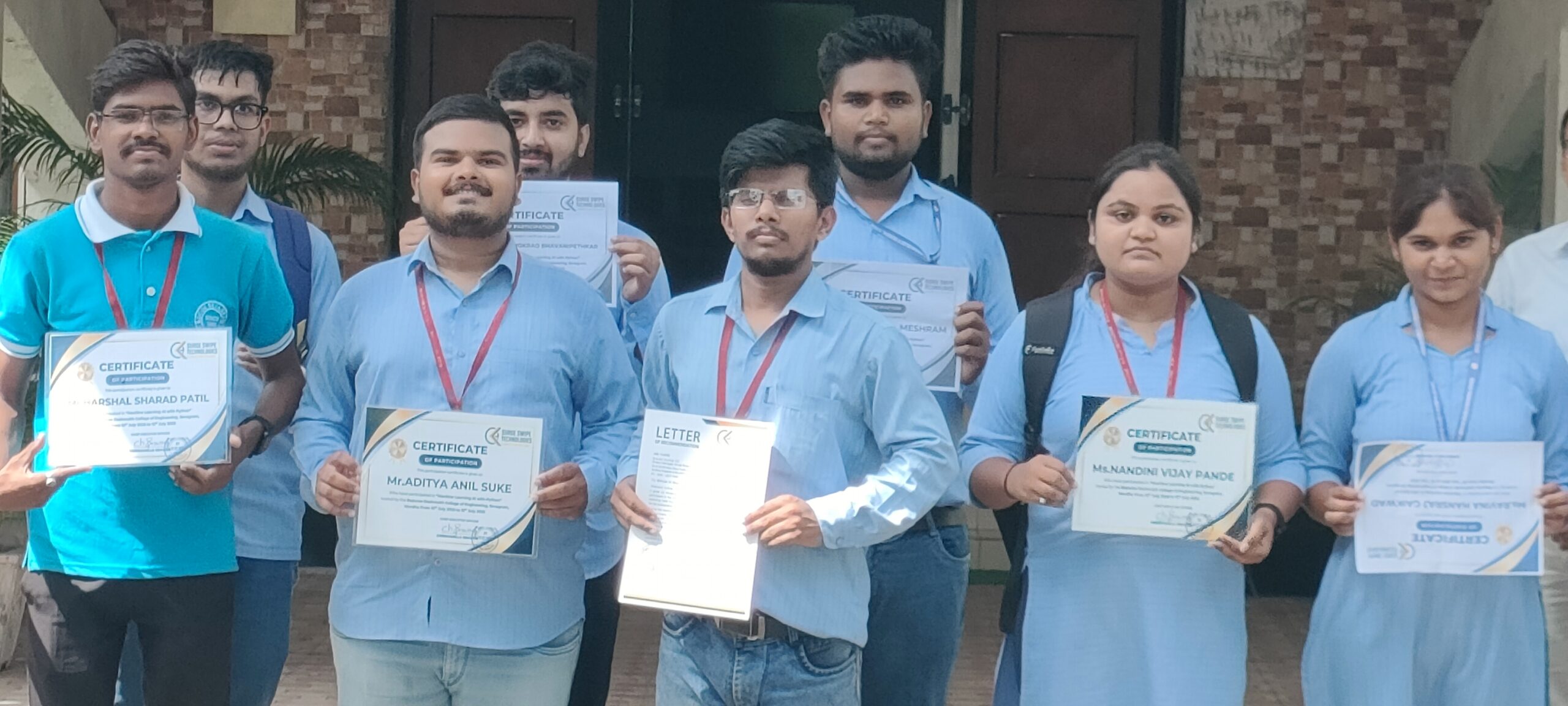 Students attending Machine Learning and AI with Python workshop in Wardha Nagpur conducted by Surge Swipe Technologies